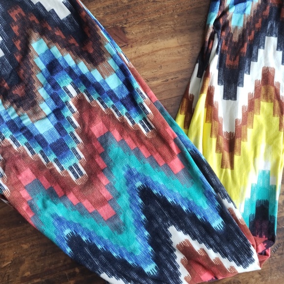 Honey and Lace leggings - Picture 2 of 4